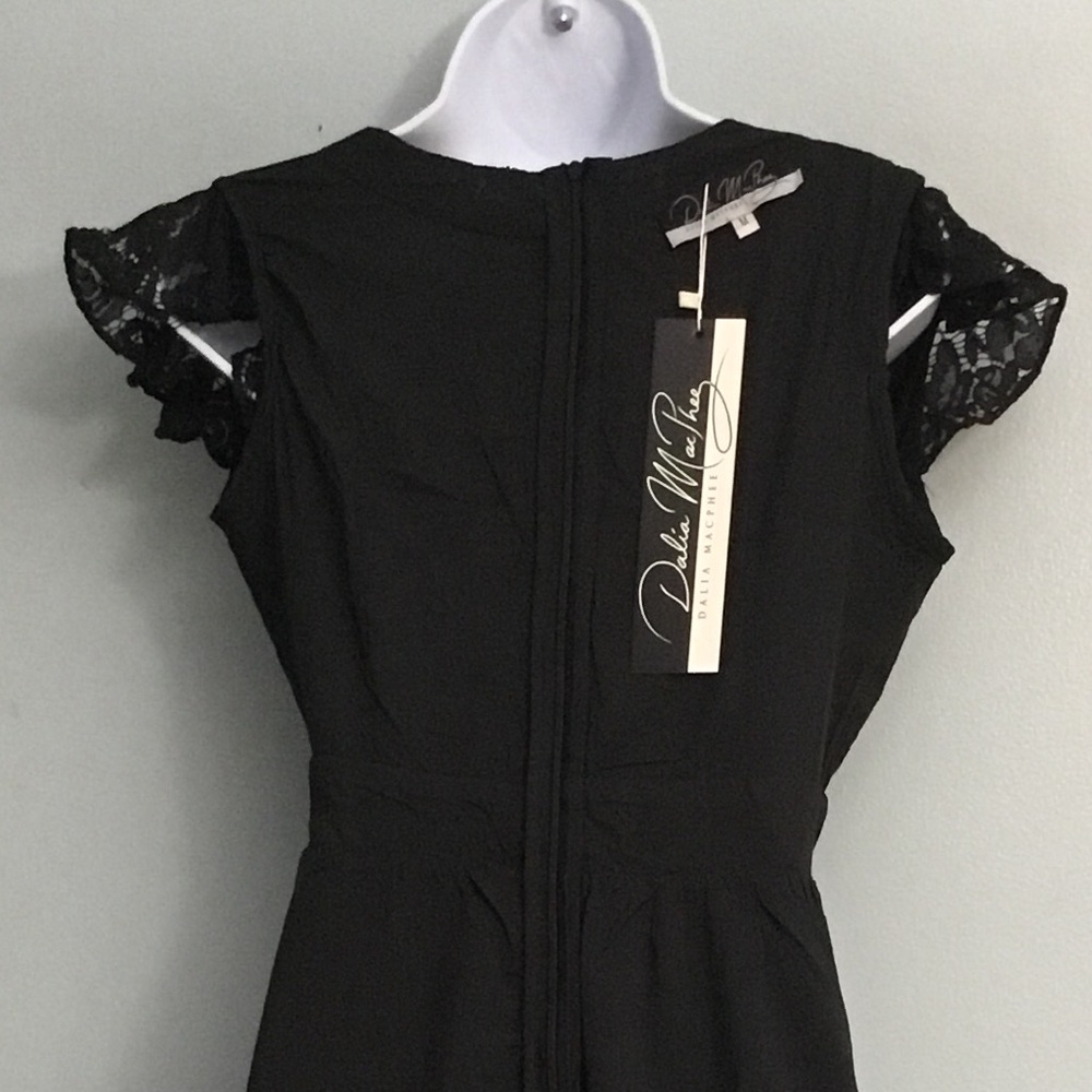DALIA MACPHEE Black Sheath Maxi Dress with Flutter Cap Sleeves and Crew Neck - Picture 5 of 16